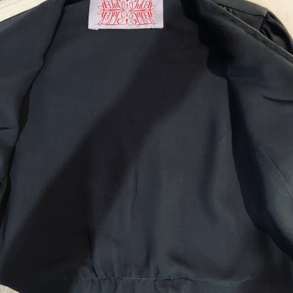 Tuleh Black Silk Deep V Neck Button Waist Blouse - Picture 5 of 8